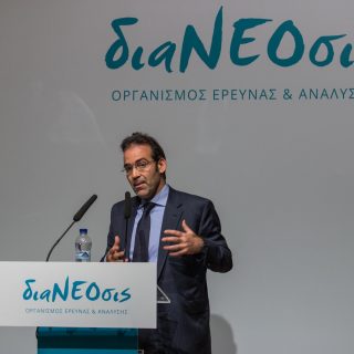 Η Ομιλία Του Καθηγητή Γιώργου Παγουλάτου Στην Εκδήλωση Της διαΝΕΟσις "Ανάπτυξη Ναι, Αλλά Πώς;"