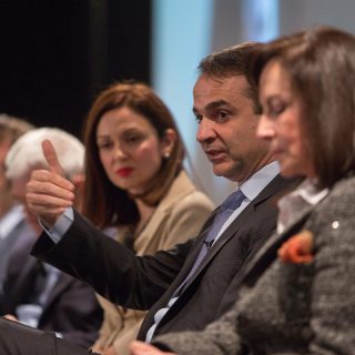 O αρχηγός της αξιωματικής αντιπολίτευσης μίλησε στην εκδήλωση της διαΝΕΟσις στη Θεσσαλονίκη με αφορμή την παρουσίαση του βιβλίου "Χάρτης Εξόδου Από Την Κρίση - Ένα Νέο Παραγωγικό Μοντέλο Για Την Ελλάδα".